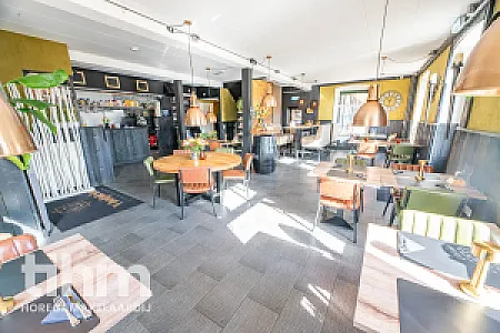 Restaurant met zaal te koop centrum Rozenburg afbeelding 1
