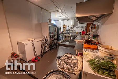 Afhaal bezorg zaak ter overname op de Beukelsdijk