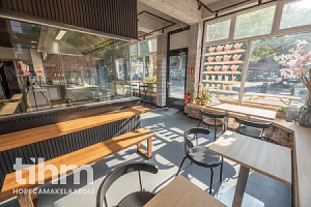 Instapklare horecazaak met terras in Rotterdam West afbeelding 2