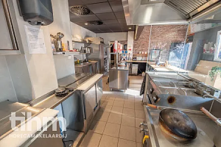Instapklare horecazaak met terras in Rotterdam West