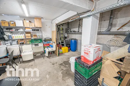 Instapklare horecazaak met terras in Rotterdam West