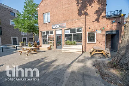 Instapklare horecazaak met terras in Rotterdam West