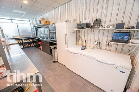 Surinaamse warung te koop winkelcentrum Picassopassage