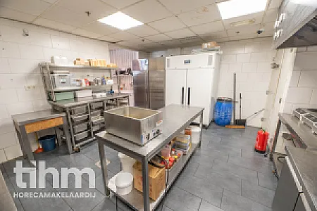 Surinaamse warung te koop winkelcentrum Picassopassage