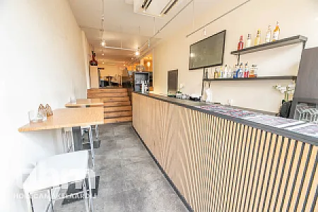 Horecazaak te koop aan de Scheepstimmermanslaan Rotterdam afbeelding