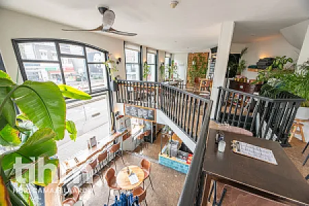 Sfeervol biercafé te koop met ruim terras Rotterdam West