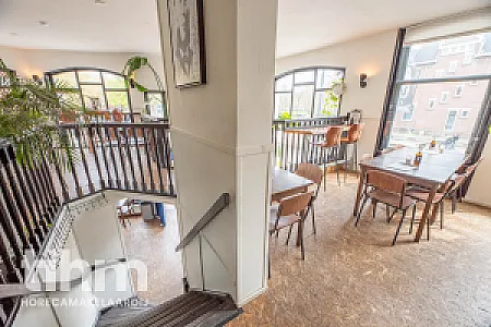 Sfeervol biercafé te koop met ruim terras Rotterdam West