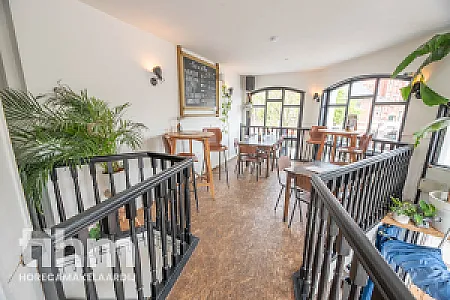 Sfeervol biercafé te koop met ruim terras Rotterdam West