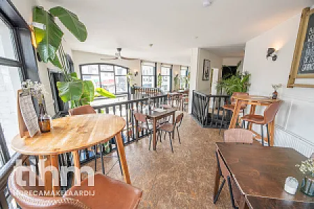 Sfeervol biercafé te koop met ruim terras Rotterdam West