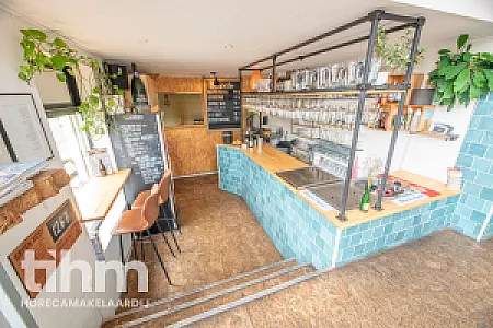 Sfeervol biercafé te koop met ruim terras Rotterdam West