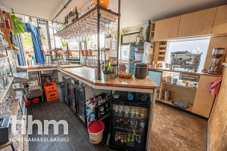 Sfeervol biercafé te koop met ruim terras Rotterdam West