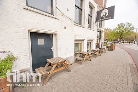 Sfeervol biercafé te koop met ruim terras Rotterdam West