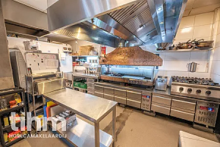 Restaurant met groot terras ter overname in Barendrecht