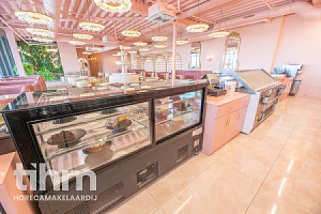 Grote horecazaak op Zuidplein Rotterdam te koop