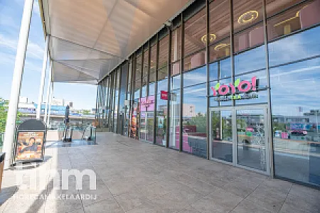 Grote horecazaak op Zuidplein Rotterdam te koop