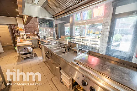 Instapklare horecazaak met terras in Rotterdam West