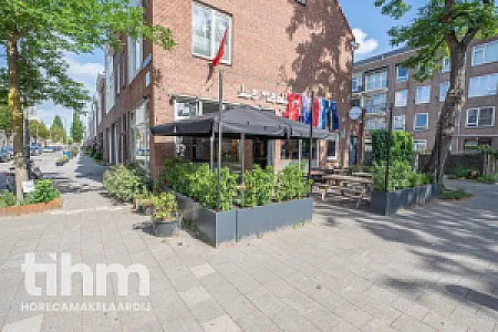 Instapklare horecazaak met terras in Rotterdam West