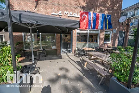 Instapklare horecazaak met terras in Rotterdam West